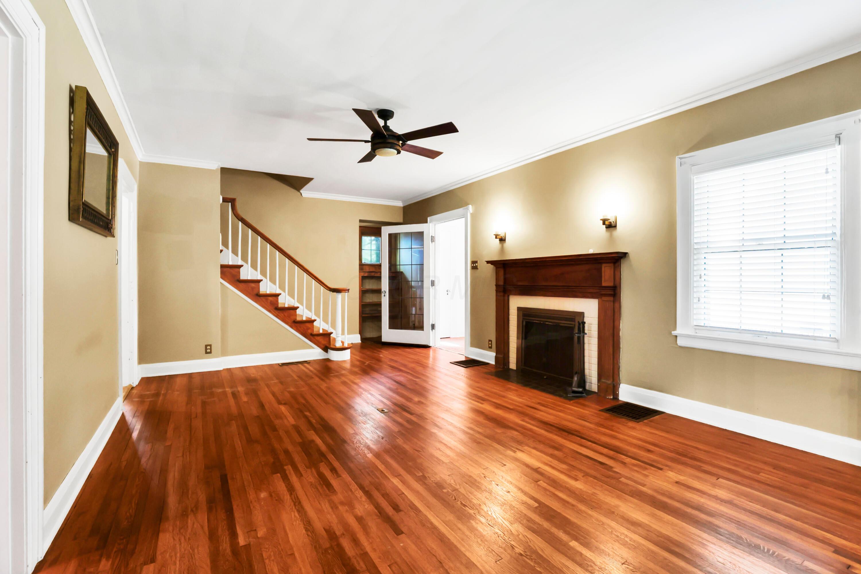 297 South James Road Columbus, OH 43213 - Photo 5 of 45 3-print-011A7497