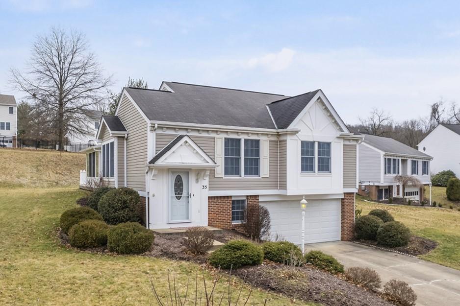 35 Pacers Ridge Drive Canonsburg, PA 15317 - Photo 2 of 25 Gallery Image 2