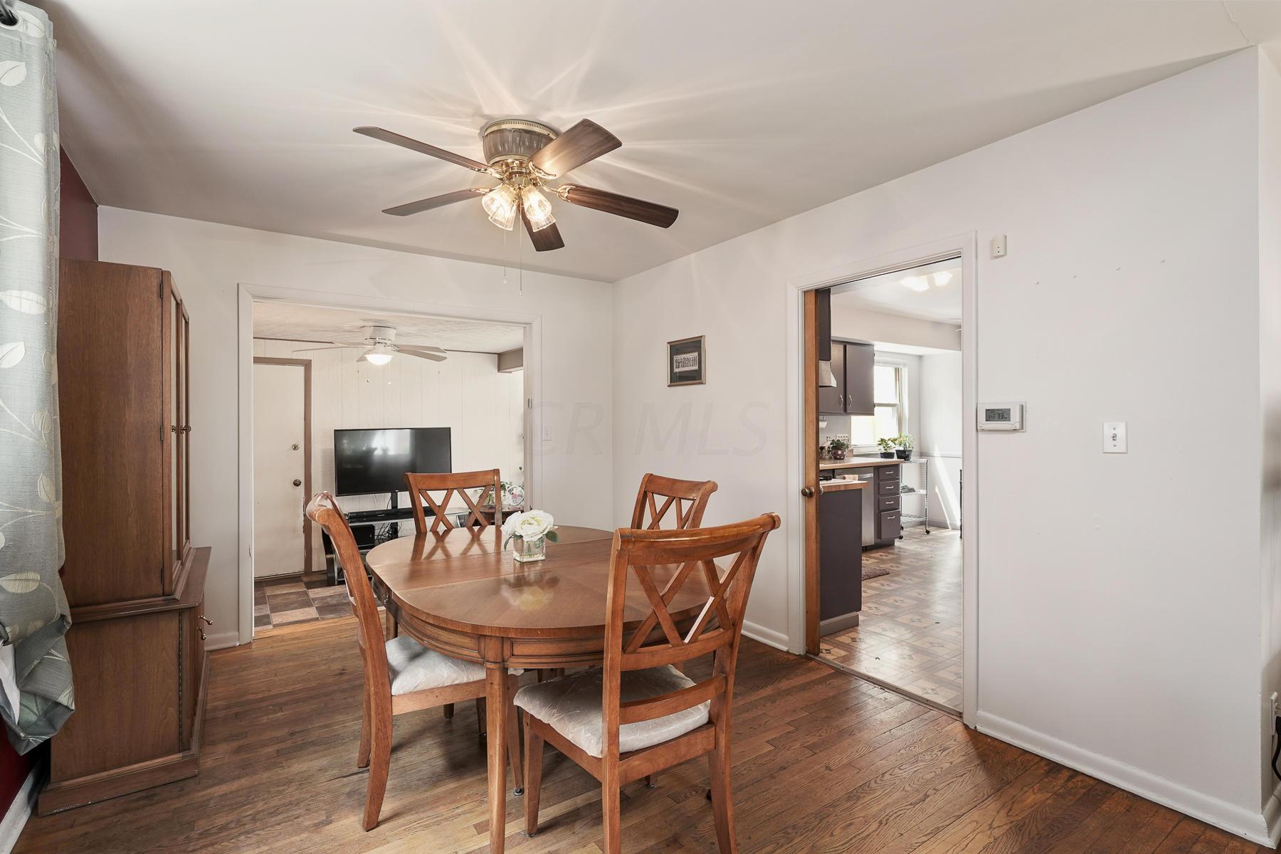 573 South Kellner Road Columbus, OH 43209 - Photo 11 of 35