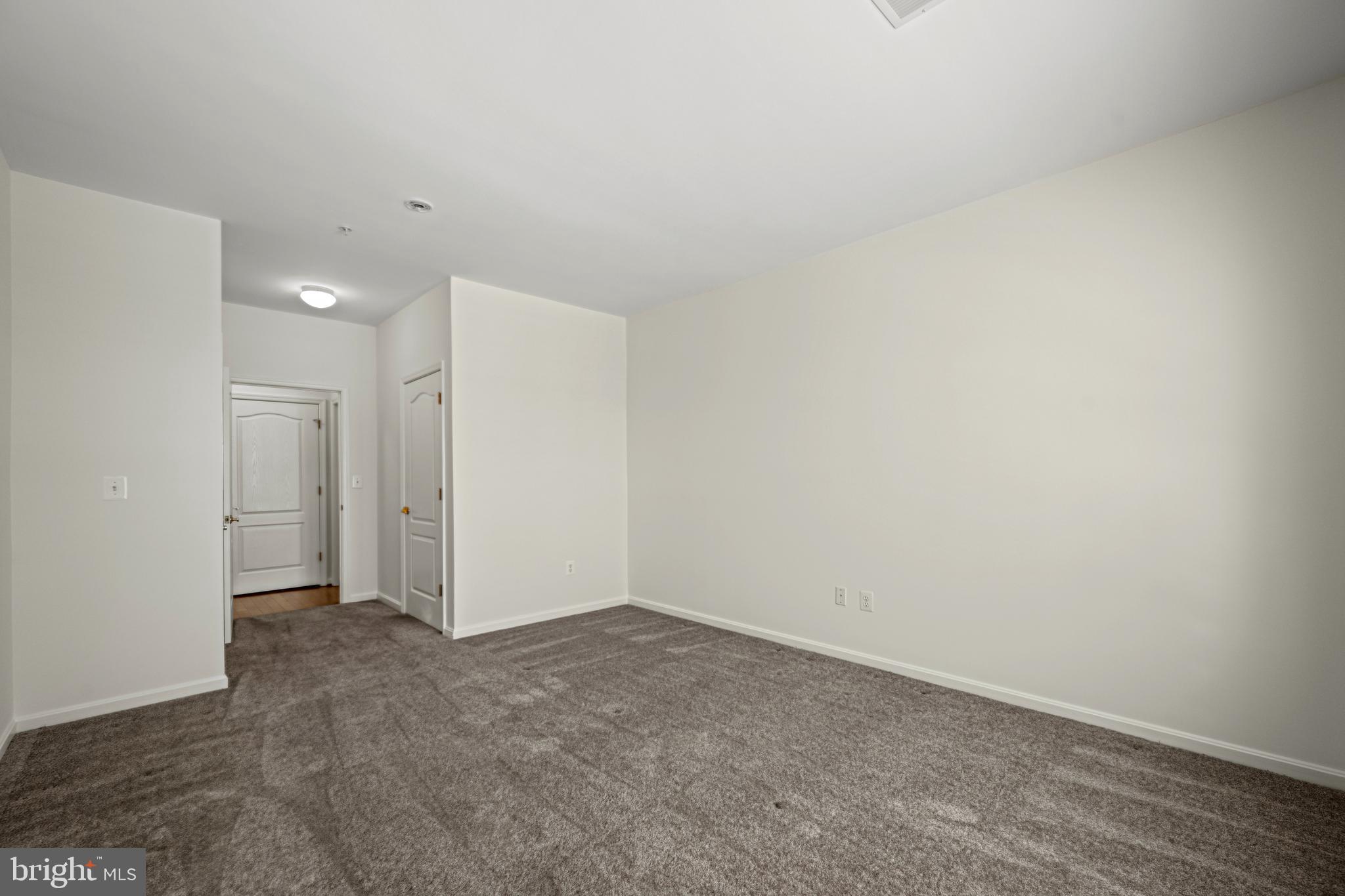 7335 Brookview Road, Unit 104 Elkridge, MD 21075 - Photo 23 of 48 Bedroom 2