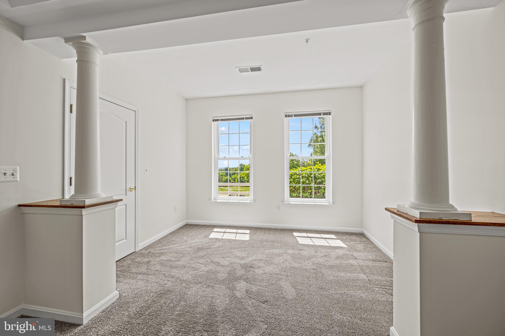 7335 Brookview Road, Unit 104 Elkridge, MD 21075 - Photo 25 of 48 Primary Bedroom