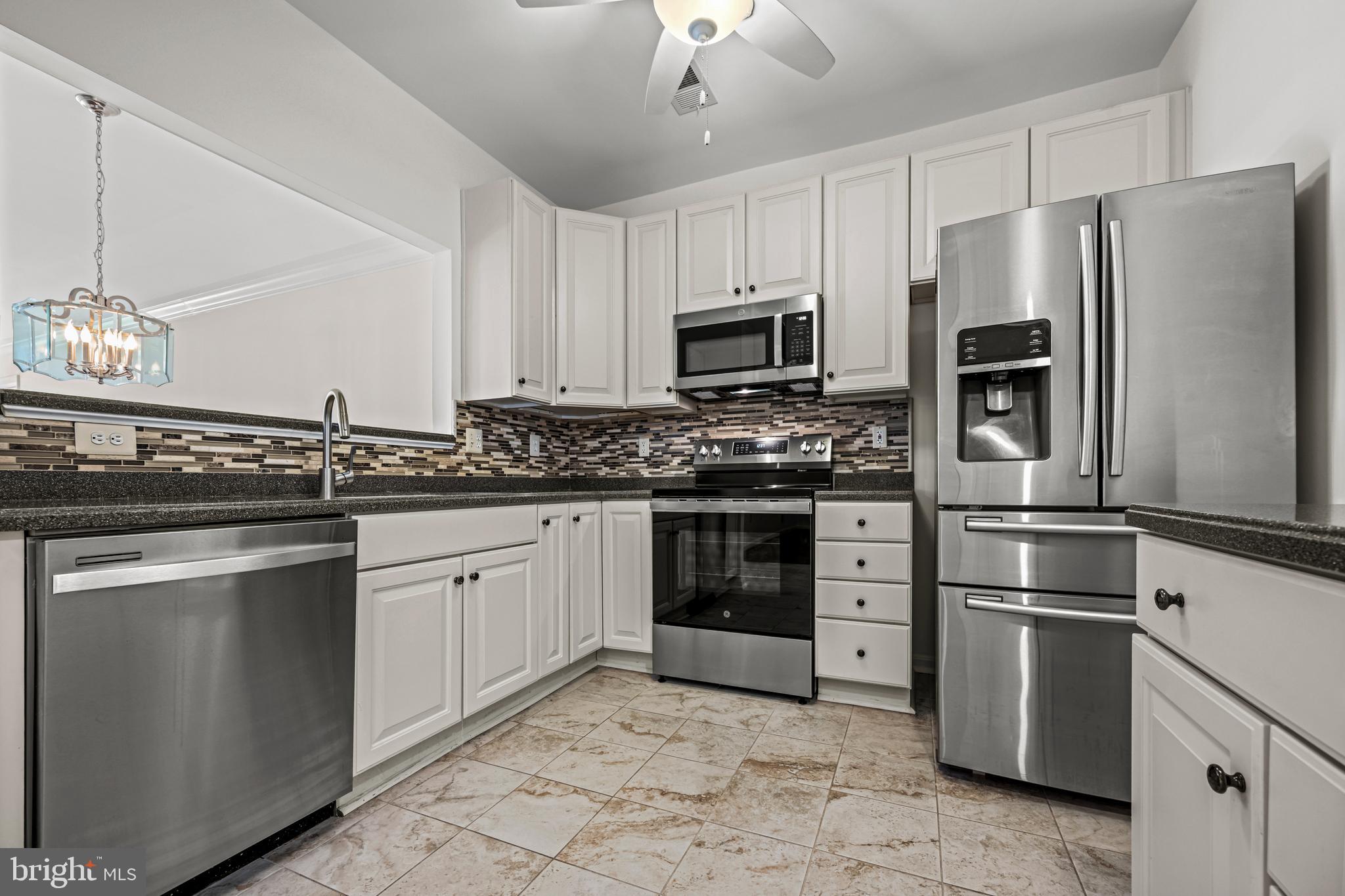 7335 Brookview Road, Unit 104 Elkridge, MD 21075 - Photo 6 of 48 Kitchen