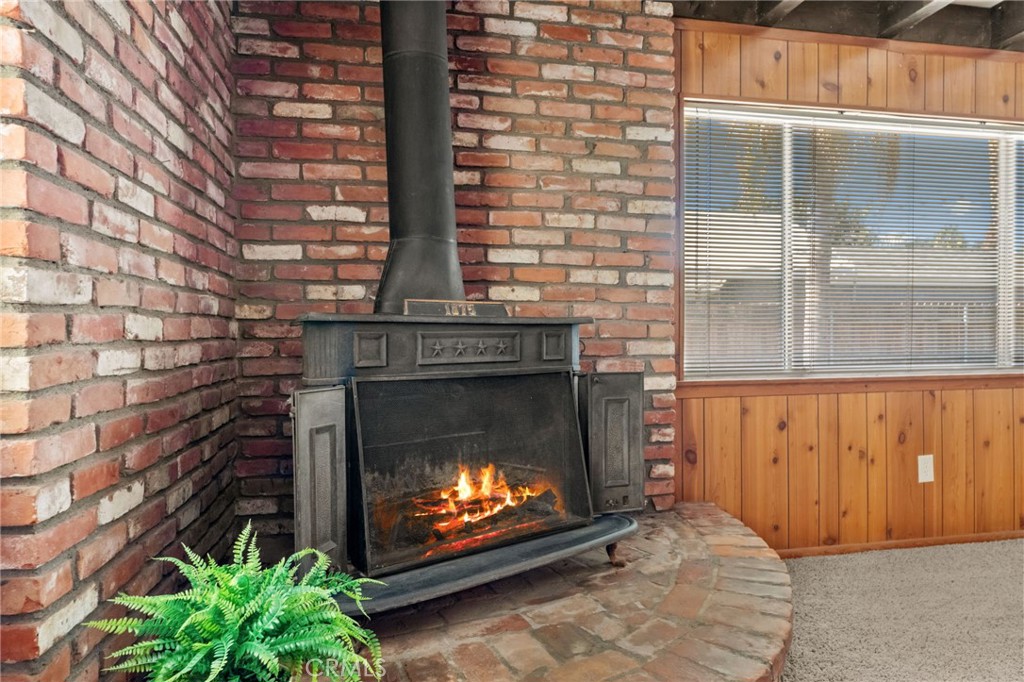 6985 Malibu Drive Riverside, CA 92504 - Photo 16 of 41