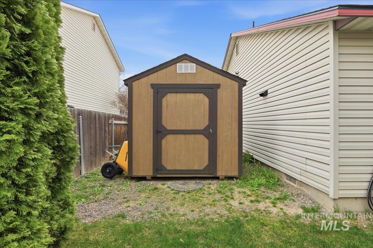 1896 West Ridge Pointe Avenue Nampa, ID 83651 - Photo 40 of 49 View of shed