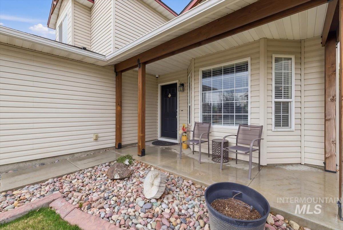 1896 West Ridge Pointe Avenue Nampa, ID 83651 - Photo 4 of 49 Property entrance with covered porch