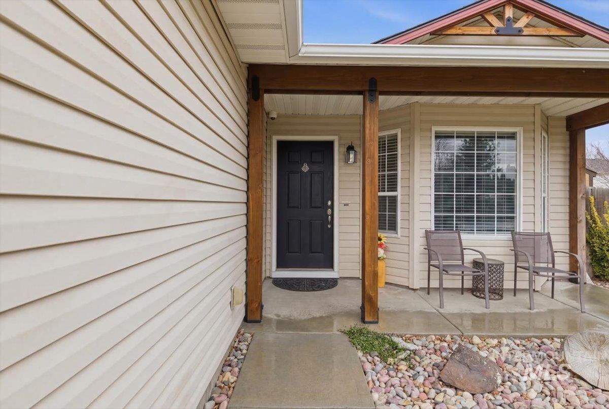 1896 West Ridge Pointe Avenue Nampa, ID 83651 - Photo 5 of 49 View of exterior entry with covered porch