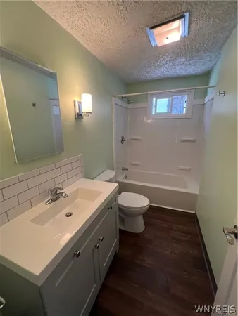 $1,700 | 146 Wallace Avenue, Buffalo, NY 14216