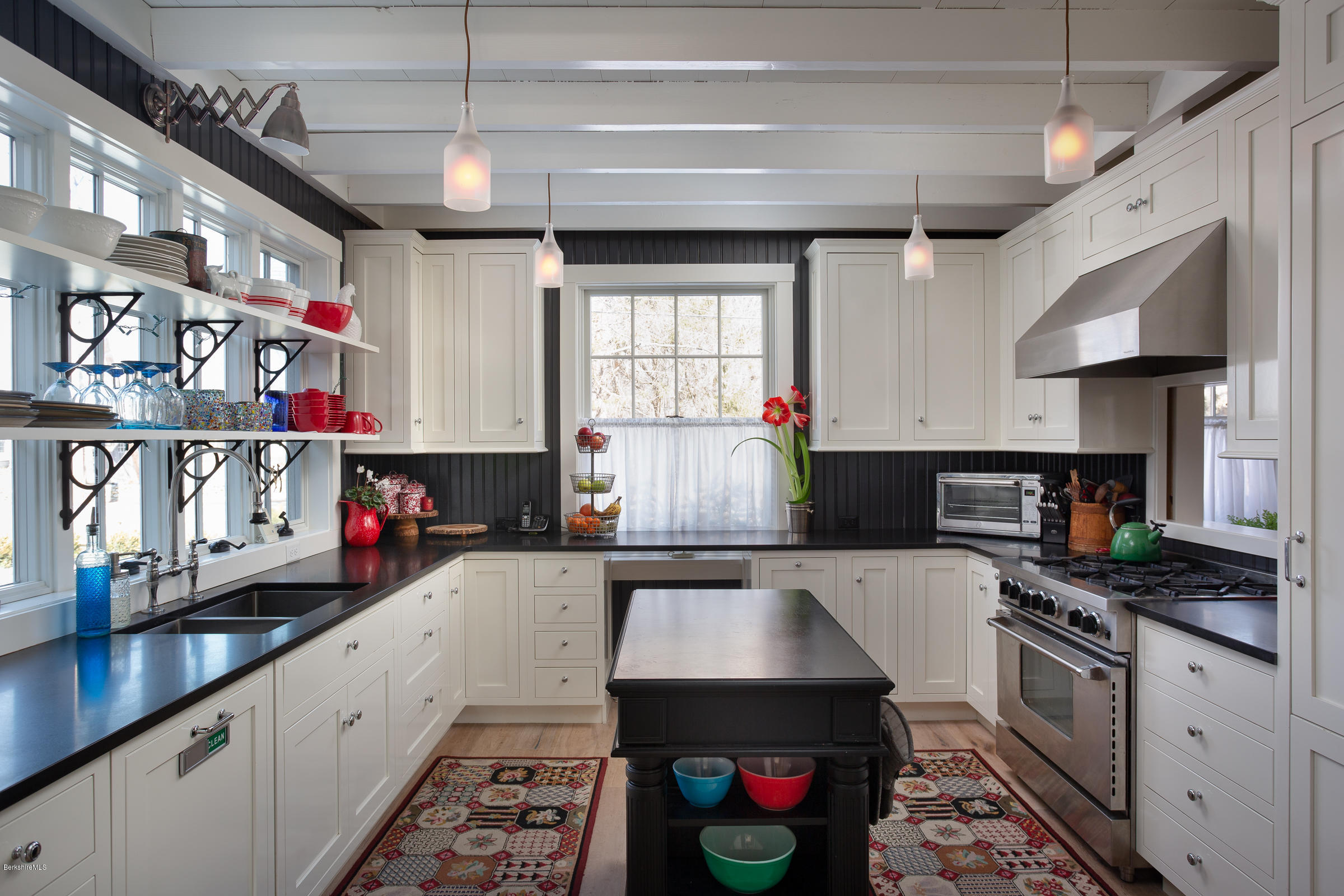 522 Main Road Monterey, MA 01245 - Photo 7 of 33 Kitchen