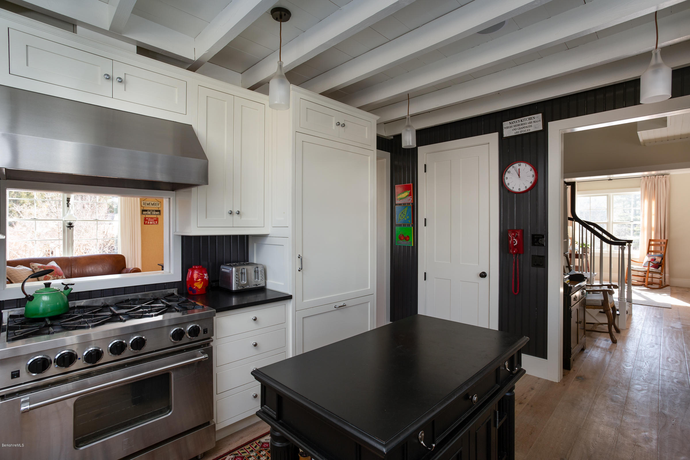522 Main Road Monterey, MA 01245 - Photo 8 of 33 Kitchen