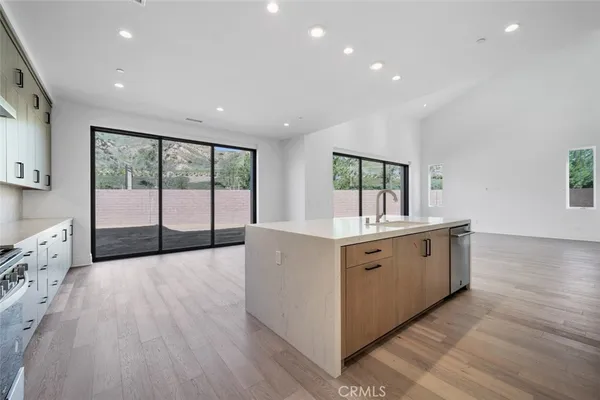 $10,000 | 107 Dolcetto, Irvine, CA 92602