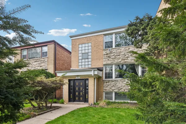 $975,000 | 1914 West Farwell Avenue, Chicago, IL 60626