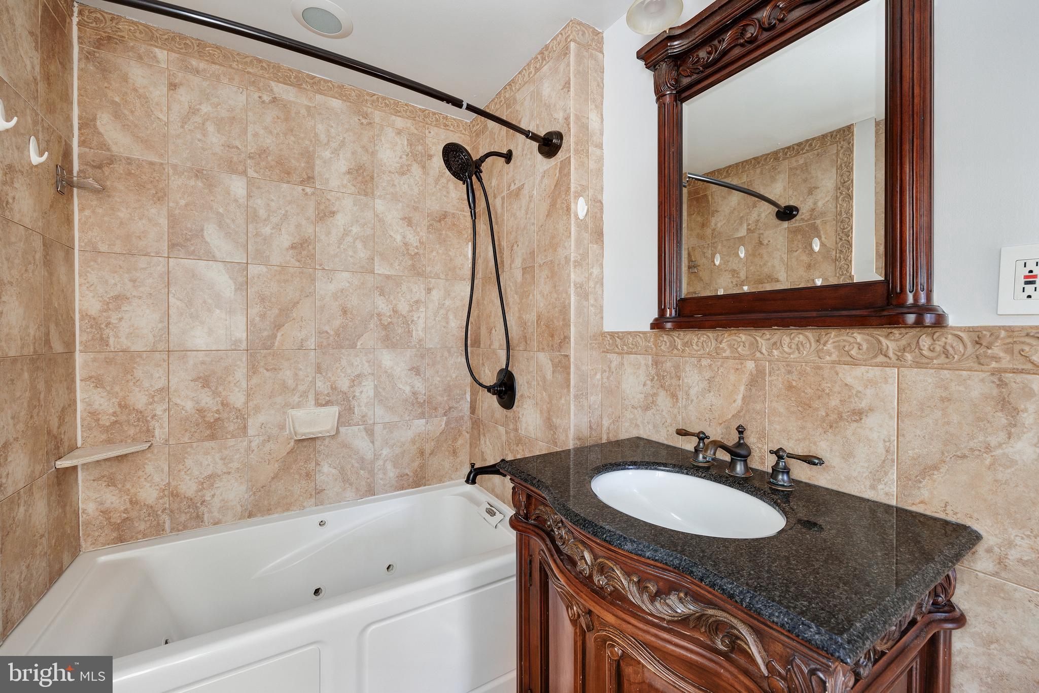 316 Sinkler Road Wyncote, PA 19095 - Photo 20 of 37 En Suite Bathroom