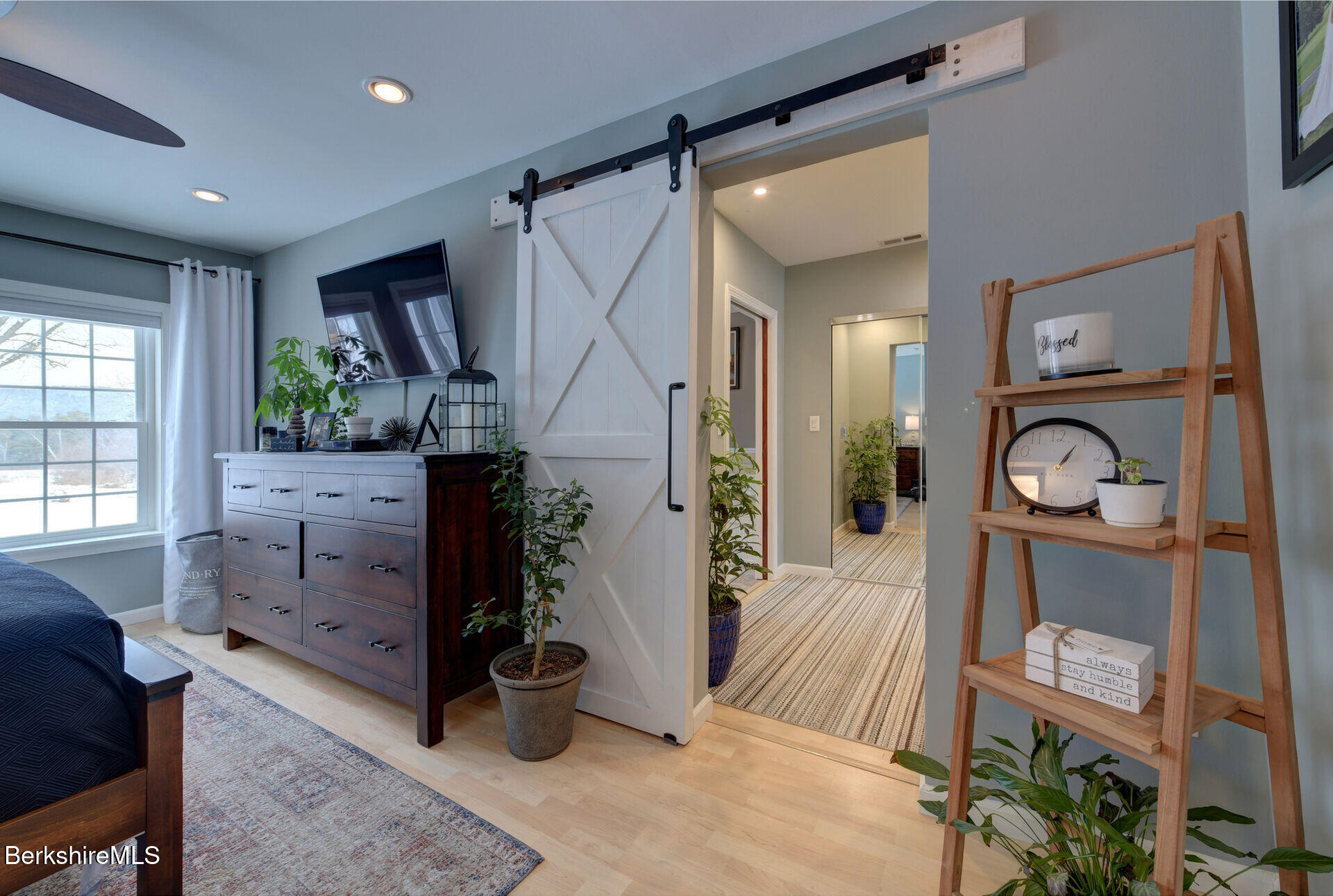 43 Chapman Road Pittsfield, MA 01201 - Photo 16 of 26 a living room with furniture and a window