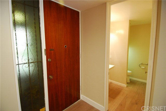 380 South Orange Grove Boulevard, Unit 9 Pasadena, CA 91105 - Photo 25 of 29 Powder Room next to front entrance