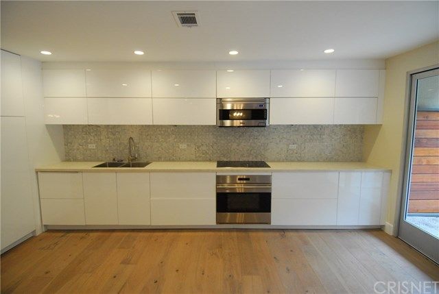 $1,175,000 | 380 South Orange Grove Boulevard, Unit 9, Pasadena, CA 91105