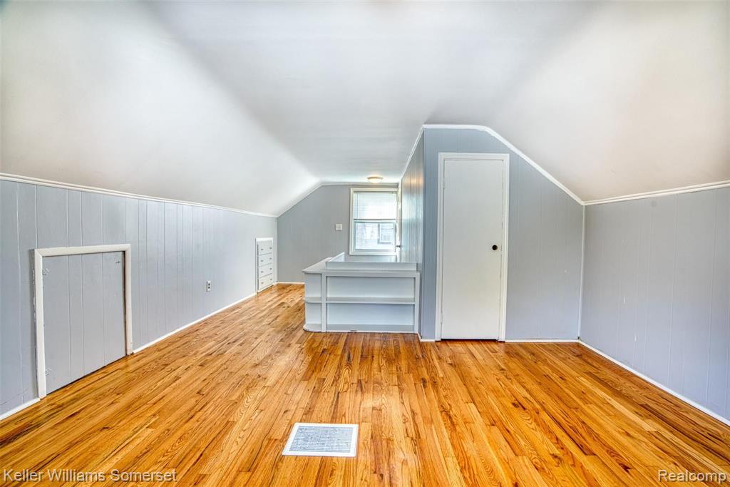 16935 West Twelve Road Southfield, MI 48076 - Photo 11 of 23