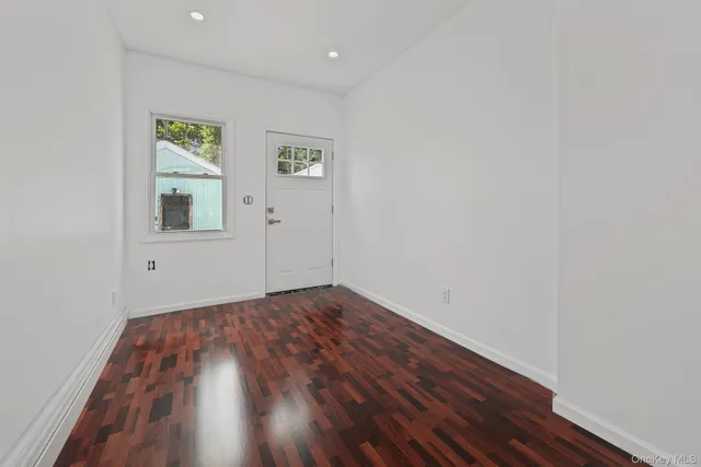 $989,000 | 95-22 75th Street | Ozone Park