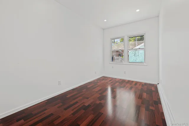 $989,000 | 95-22 75th Street | Ozone Park