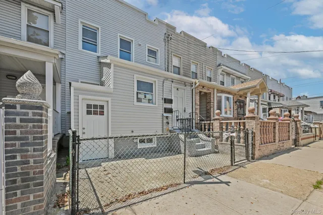 $989,000 | 95-22 75th Street | Ozone Park