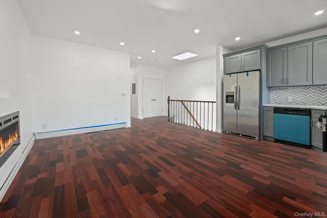 $989,000 | 95-22 75th Street | Ozone Park