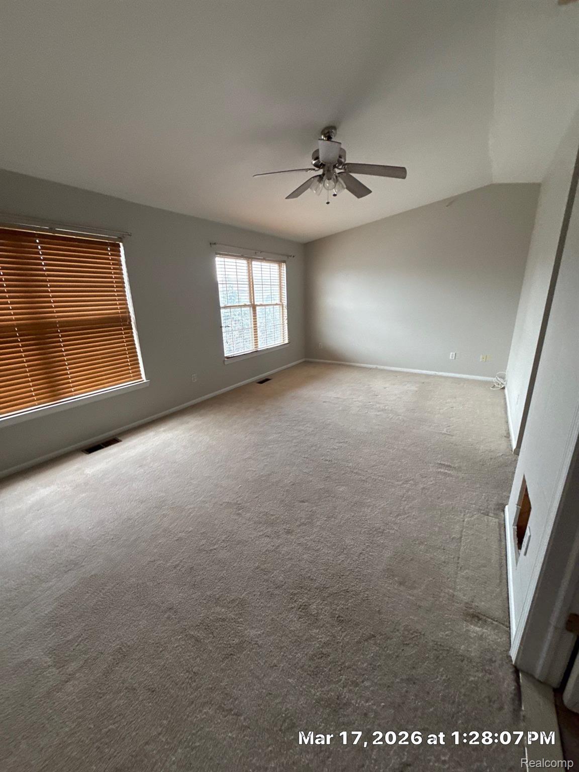 4253 Schaefer Road Dearborn, MI 48126 - Photo 5 of 10