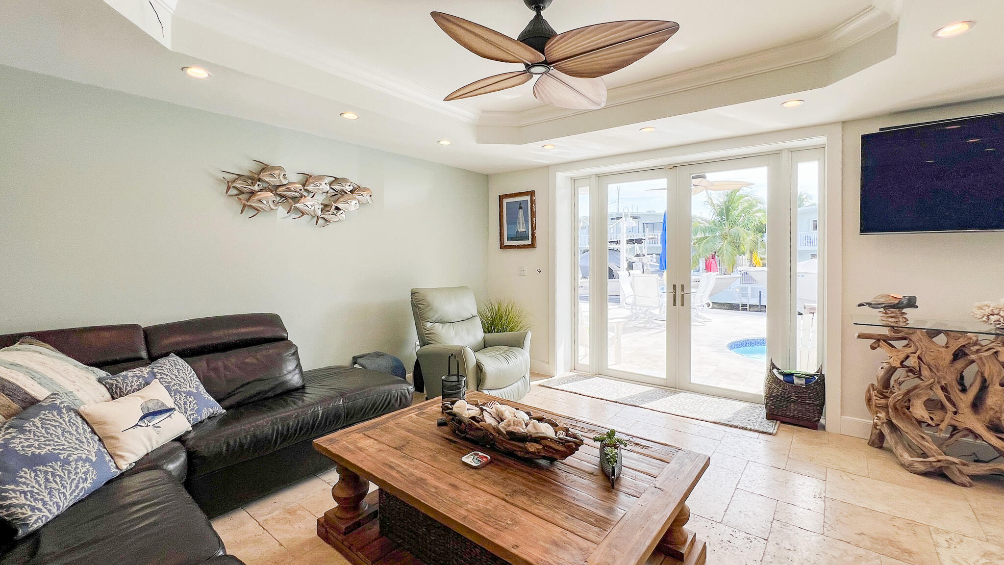 124 Bahama Road Key Largo, FL 33037 - Photo 18 of 38 Downstairs Living