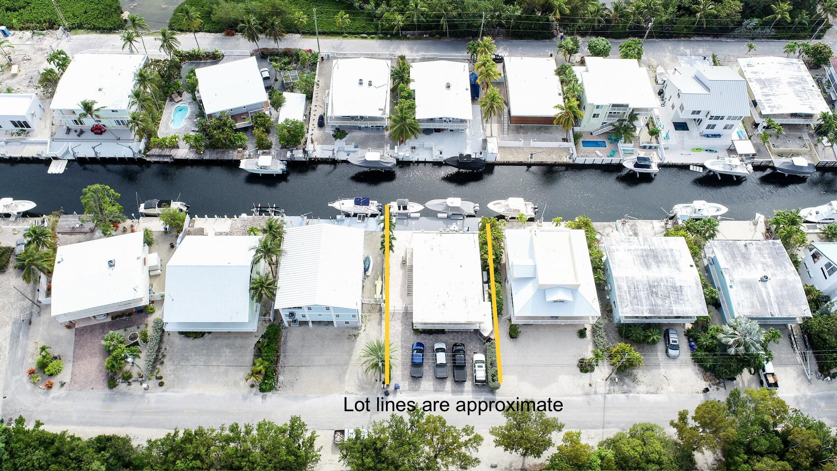 124 Bahama Road Key Largo, FL 33037 - Photo 4 of 38 Lot lines are approx.
