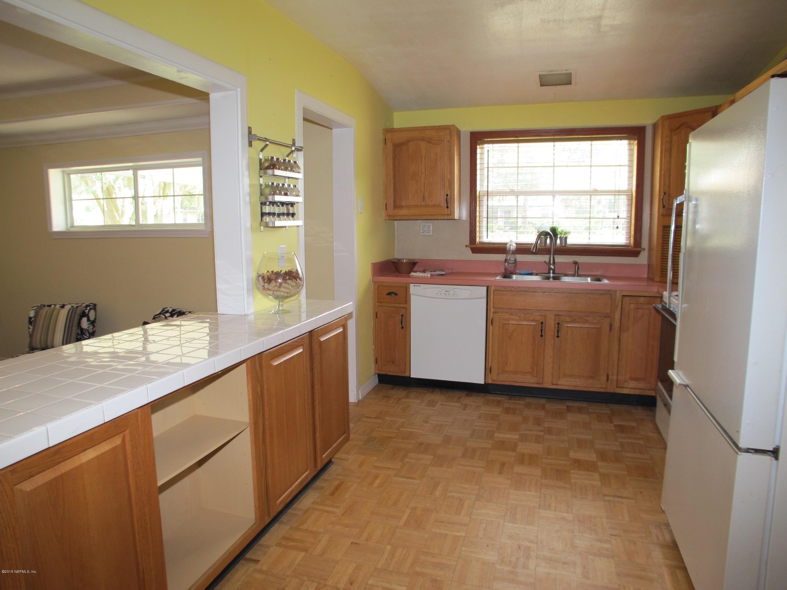 1230 Glynlea Road Jacksonville, FL 32216 - Photo 9 of 25 Kitchen