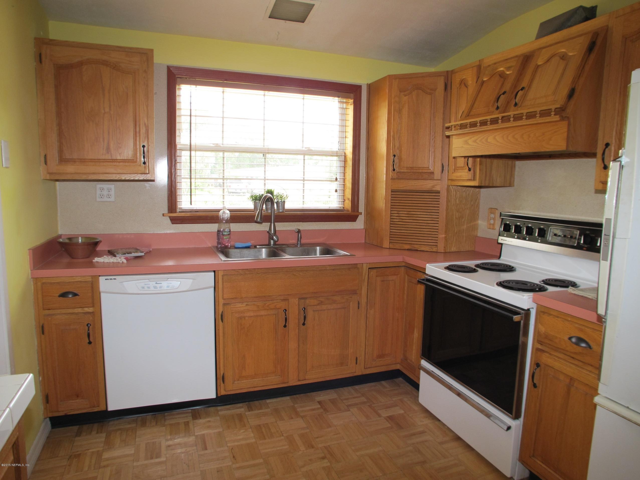 1230 Glynlea Road Jacksonville, FL 32216 - Photo 10 of 25 Kitchen View 2