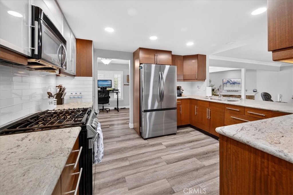 16435 Lois Lane Riverside, CA 92504 - Photo 13 of 42