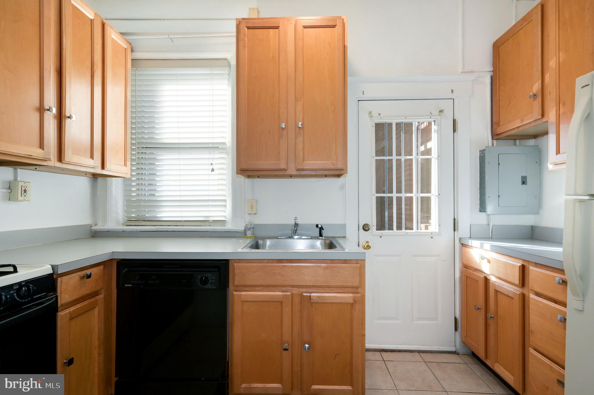 1833 S Street Northwest, Unit 25 Washington, DC 20009 - Photo 7 of 20