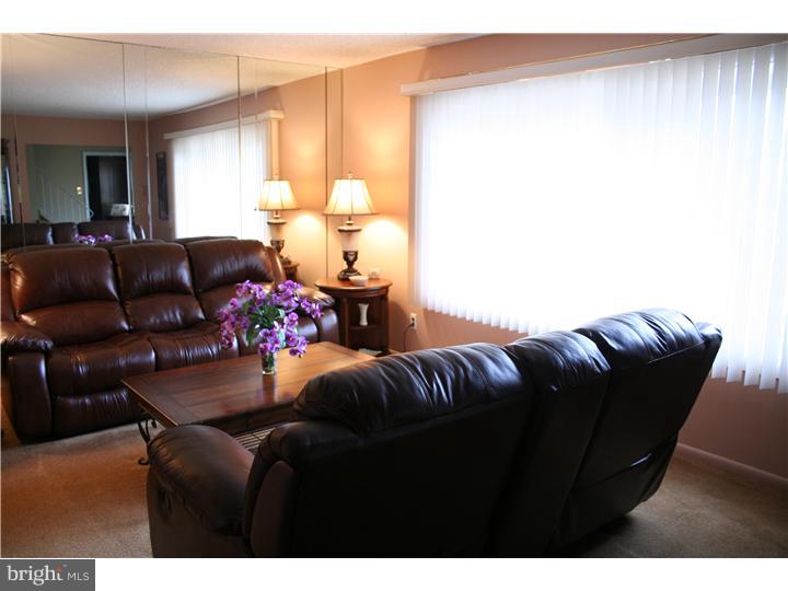 27 Coleman Road Berlin, NJ 08009 - Photo 3 of 21 Gallery Image 3