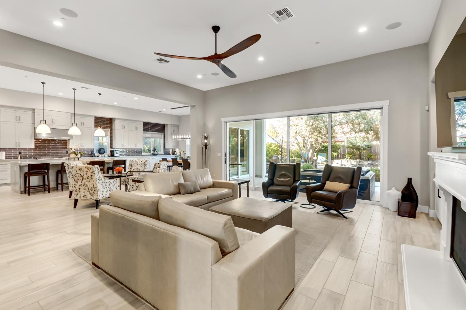 910 Fallen Timber Court Rocklin, CA 95765 - Photo 8 of 60