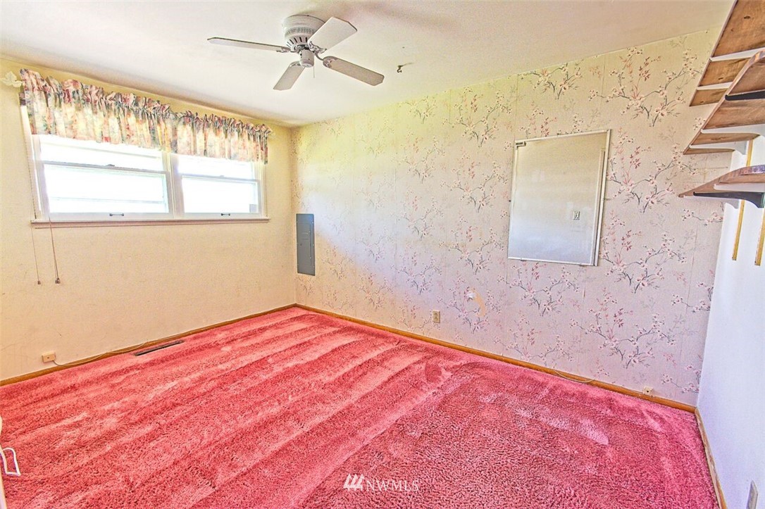317 North Dale Road Moses Lake, WA 98837 - Photo 15 of 18 Gallery Image 15