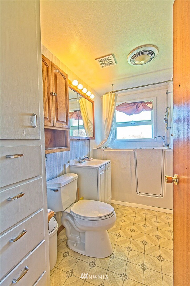 317 North Dale Road Moses Lake, WA 98837 - Photo 17 of 18 Gallery Image 17