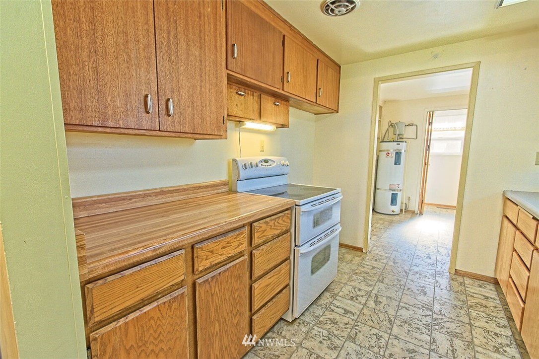 317 North Dale Road Moses Lake, WA 98837 - Photo 8 of 18 Gallery Image 8