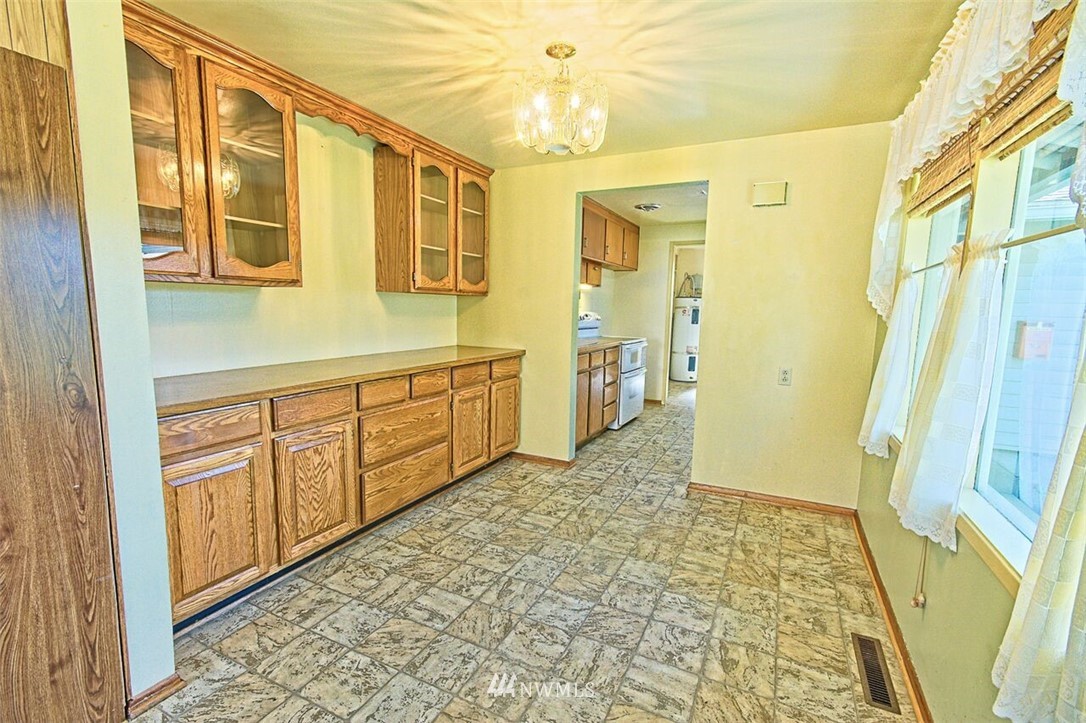 317 North Dale Road Moses Lake, WA 98837 - Photo 9 of 18 Gallery Image 9