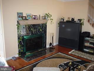 9245 Treaty Road Philadelphia, PA 19114 - Photo 3 of 6 Gallery Image 3