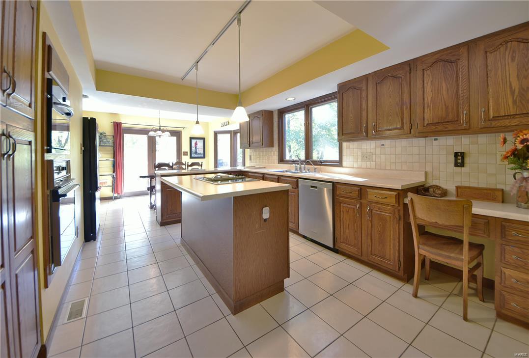 1660 Shepard Road Wildwood, MO 63038 - Photo 12 of 33 Gallery Image 12