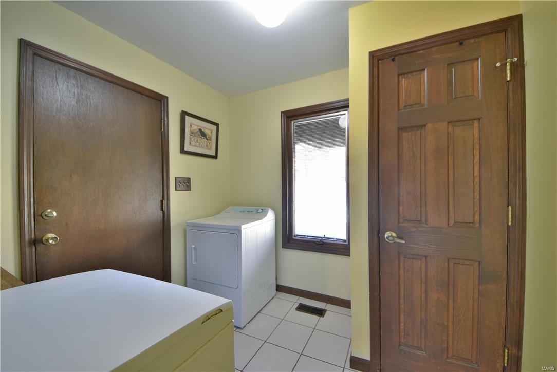 1660 Shepard Road Wildwood, MO 63038 - Photo 13 of 33 Gallery Image 13