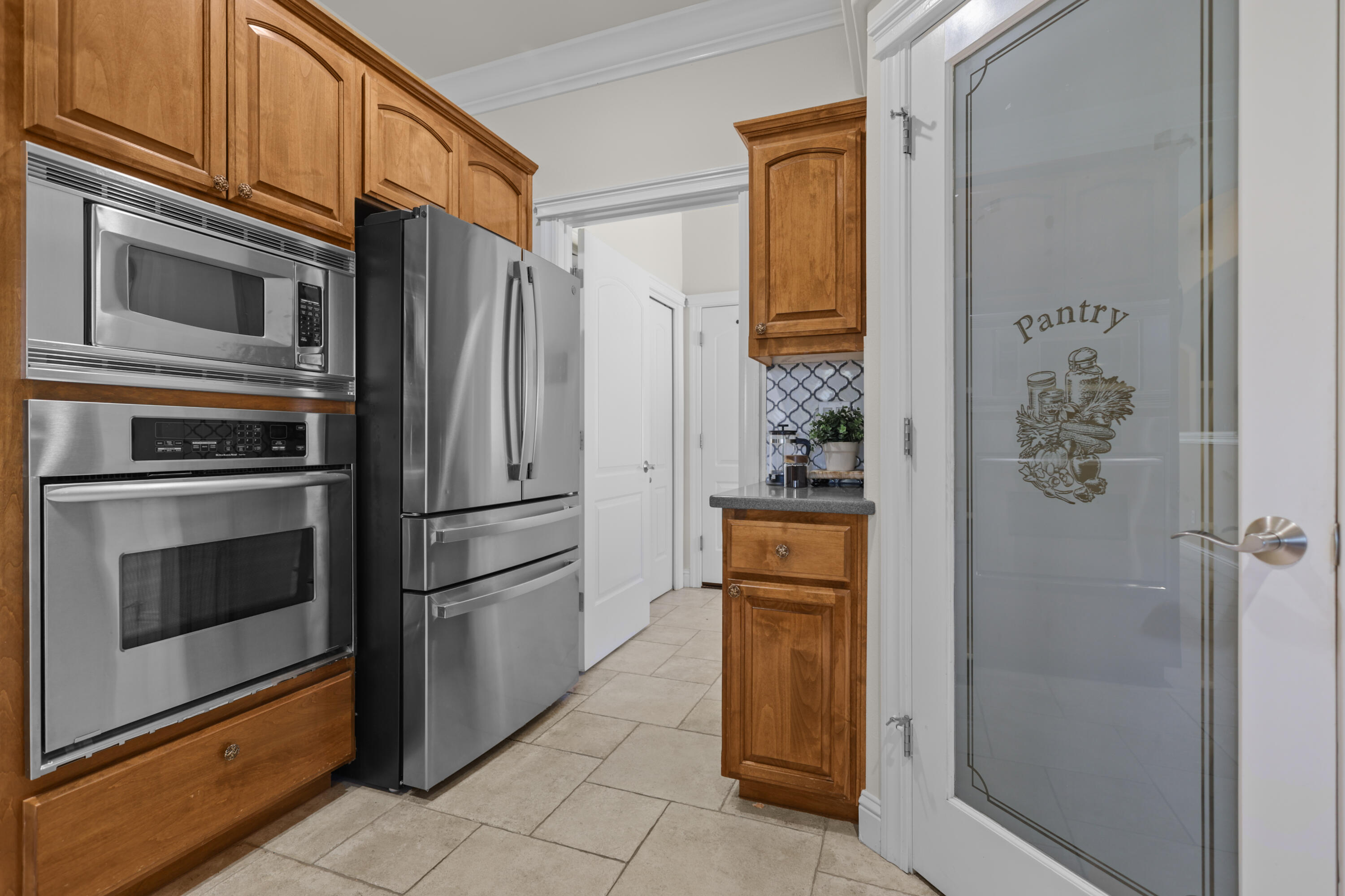 2110 Cadjew Street Redding, CA 96003 - Photo 10 of 62 Large Pantry