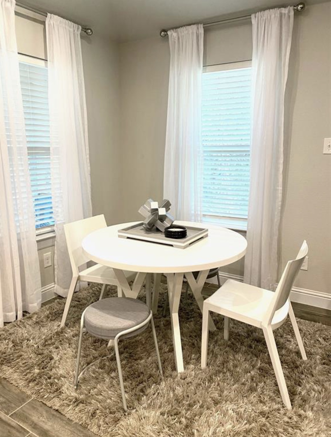 21643 Boggy Ford Road Lago Vista, TX 78645 - Photo 4 of 14 a dining room with furniture and window