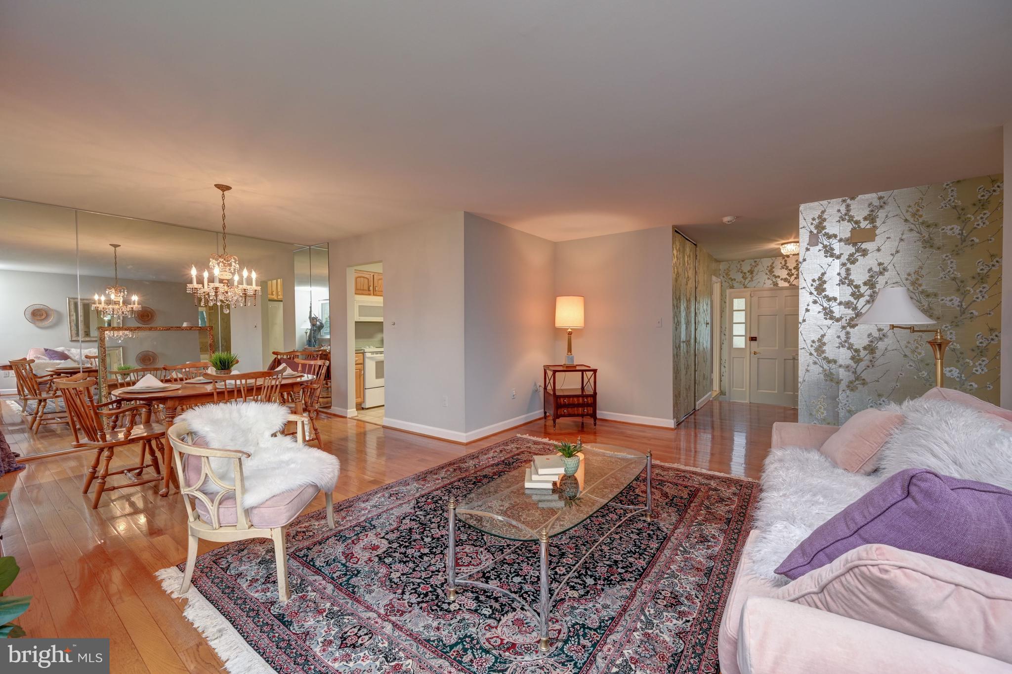 601 Windmill Lane Silver Spring, MD 20905 - Photo 12 of 42 Living Room