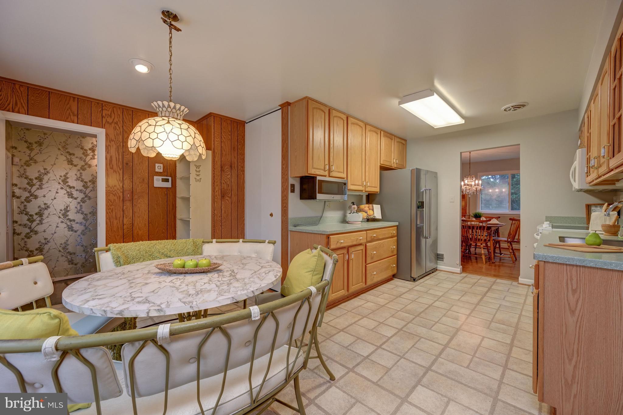 601 Windmill Lane Silver Spring, MD 20905 - Photo 15 of 42 Breakfast Room | Kitchen