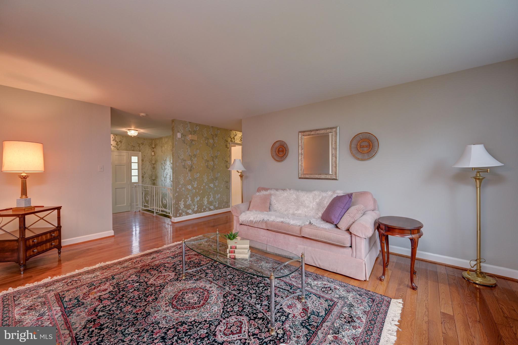 601 Windmill Lane Silver Spring, MD 20905 - Photo 10 of 42 Living Room