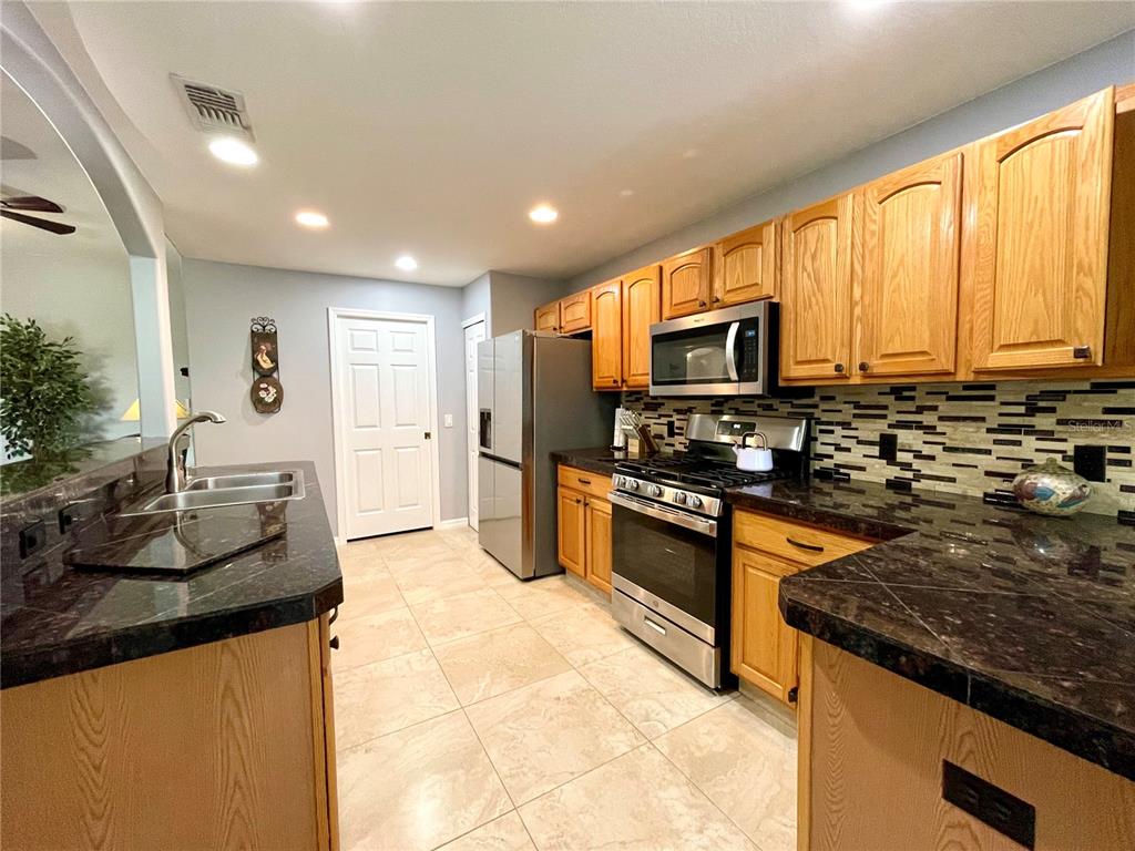 1708 Southwest 155th Place Road Ocala, FL 34473 - Photo 24 of 67