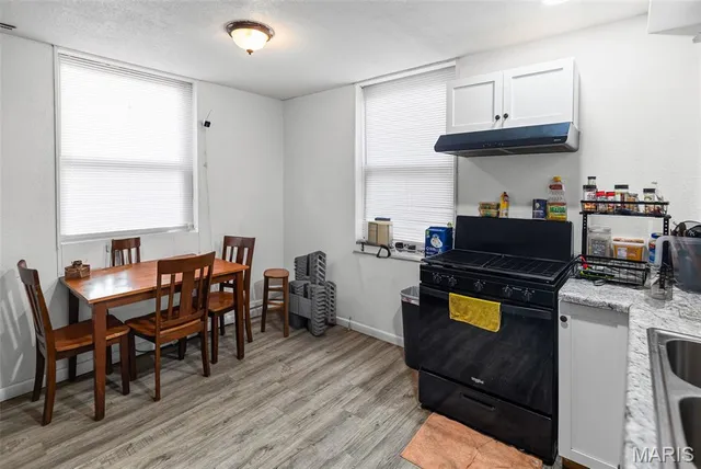 $153,000 | 430 North 38th Street, Belleville, IL 62226