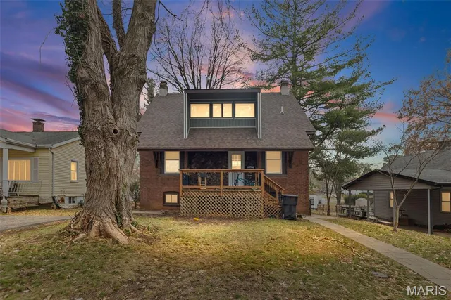 $153,000 | 430 North 38th Street, Belleville, IL 62226