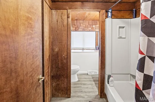 $153,000 | 430 North 38th Street, Belleville, IL 62226