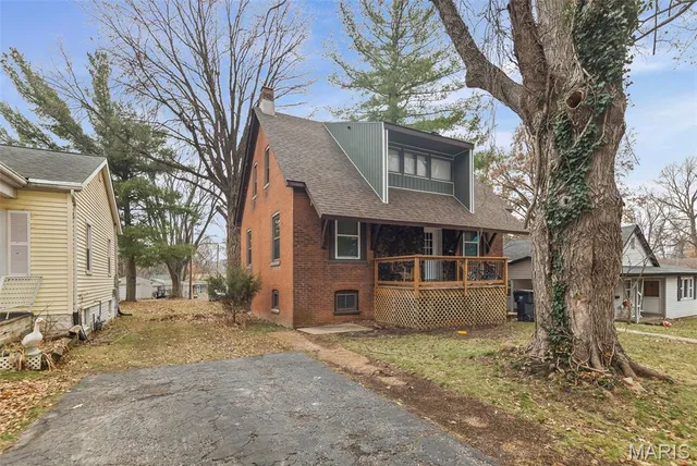 $153,000 | 430 North 38th Street, Belleville, IL 62226